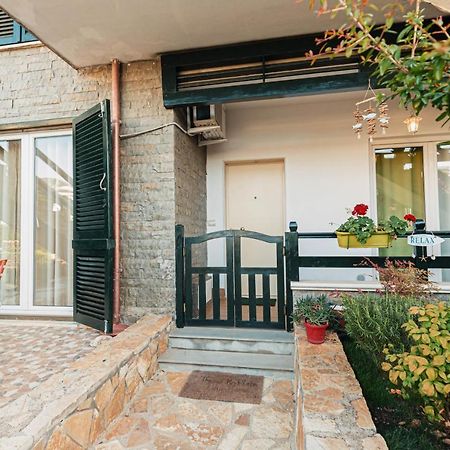 Villa Amos At Aquamarine Residence Влёра Экстерьер фото