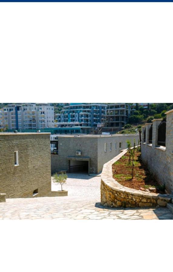 Villa Amos At Aquamarine Residence Влёра Экстерьер фото