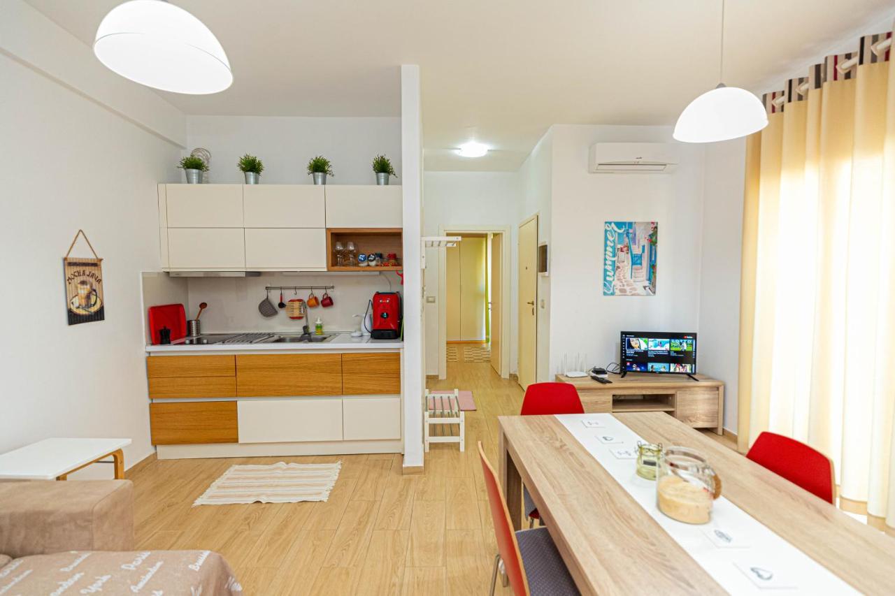Villa Amos At Aquamarine Residence Влёра Экстерьер фото