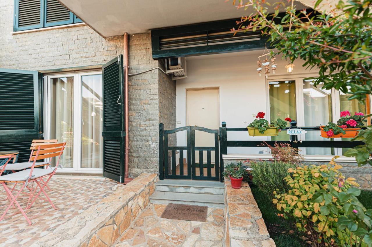 Villa Amos At Aquamarine Residence Влёра Экстерьер фото