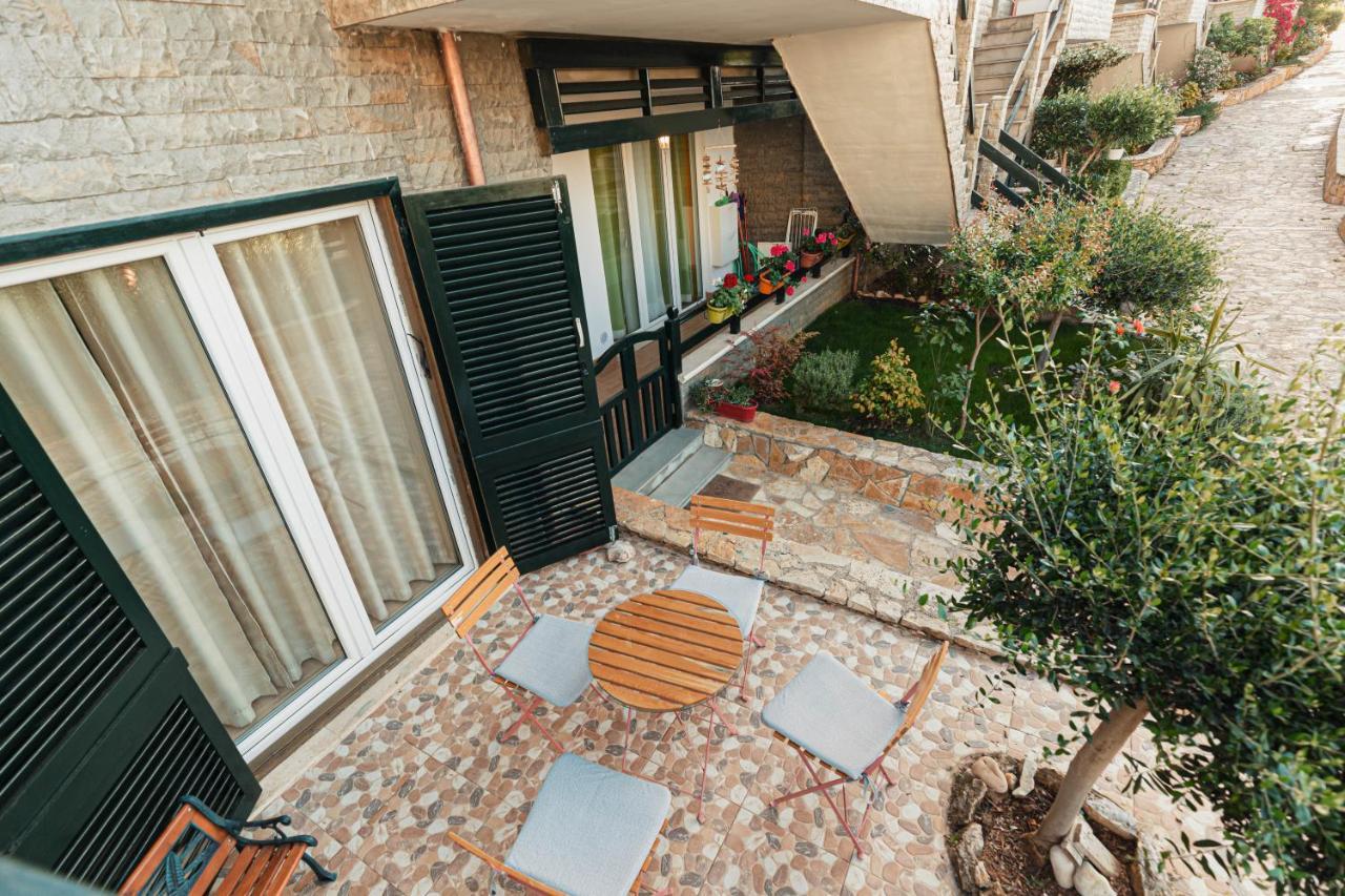 Villa Amos At Aquamarine Residence Влёра Экстерьер фото
